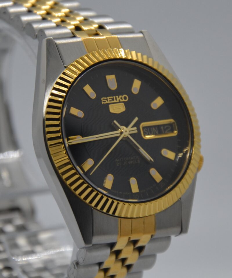 Clarinda Watches Seiko 5 SNXJ90 mod Best quality Seiko mods Seiko datejust Black gold textured dial 3