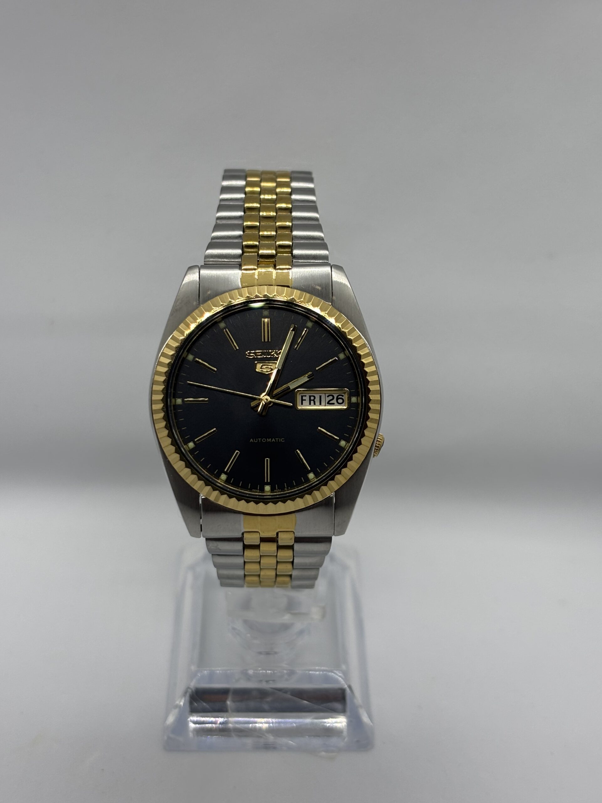 Seiko_5_SNXJ90_SNXJ92_American_Seiko_American_Psycho_datejust_watch._Automatic_watch_7s26_jubilee_bracelet_fluted_bezel_black_dial_2